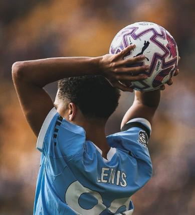 世界杯app下载-邮报：刘易斯上周说不想离队，与维亚纳会面48小时内谈妥续约